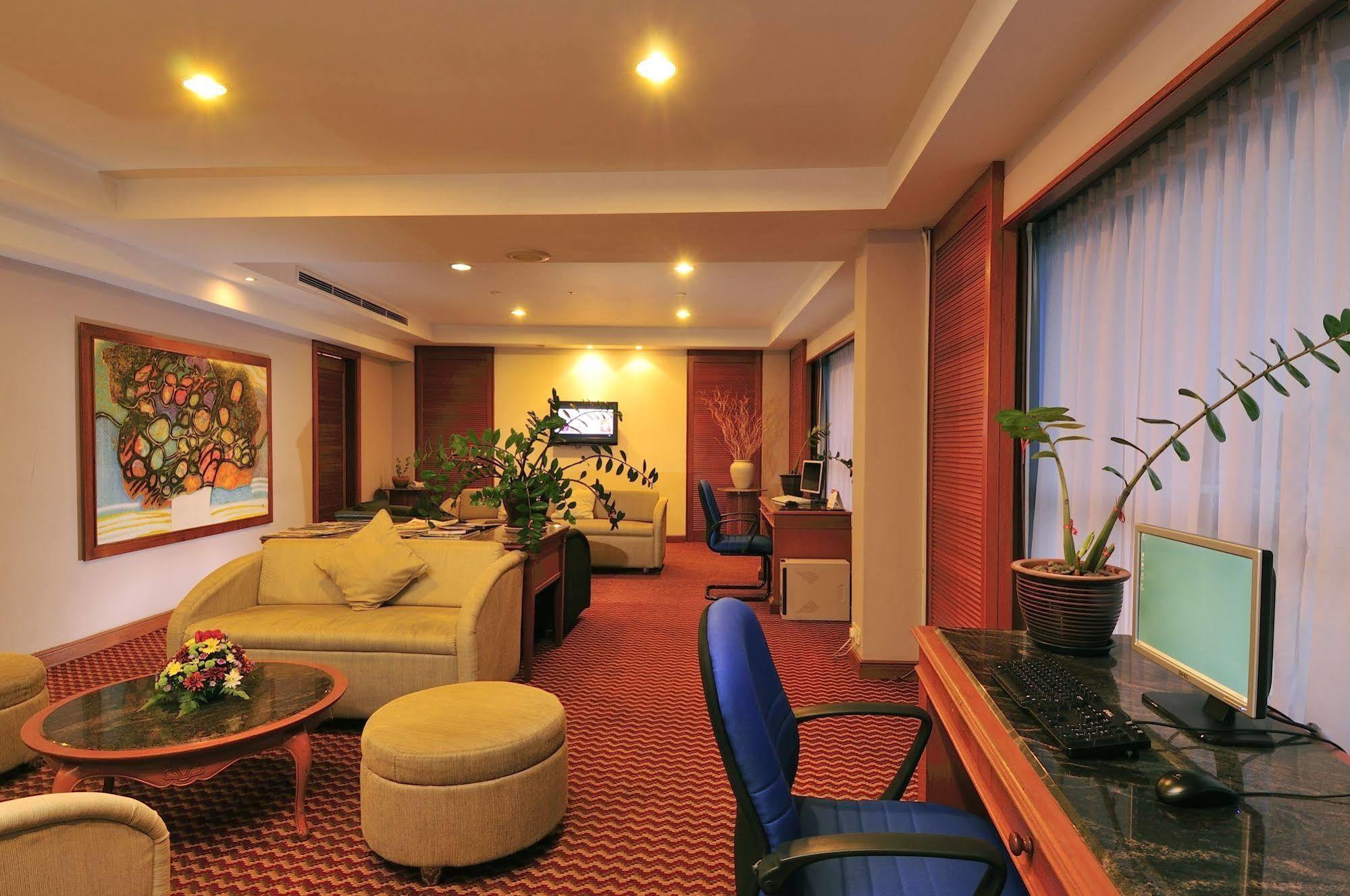 Parkcity Everly Hotel Miri Exterior foto
